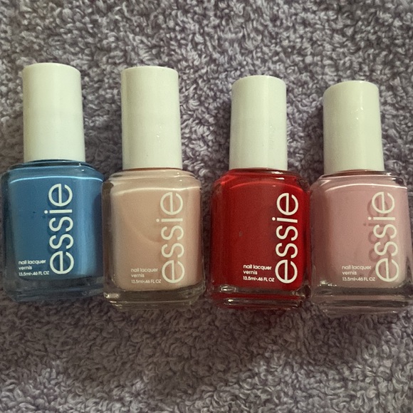 Essie - Picture 5 of 5